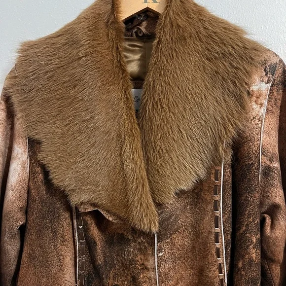 Penny Lane Rodeo-Ready Vintage Levinson
Leather Coat - NFR Statement Piece - Picture 10 of 15